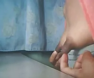 آریانا ماری به خانه  ...